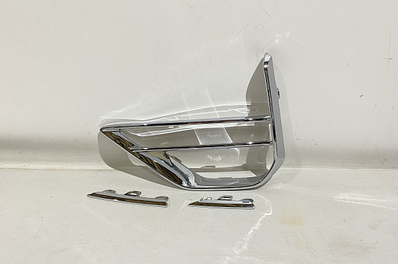 Молдинг оправы туманки левый Chery Tiggo 8 Pro 2021- (Китай)