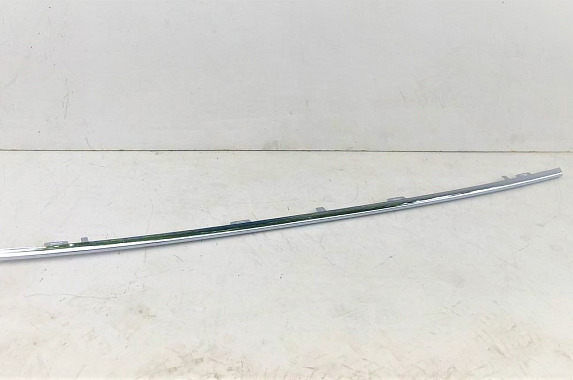 Молдинг решетки в бампер хром Skoda Octavia 2019-2024 (Китай)